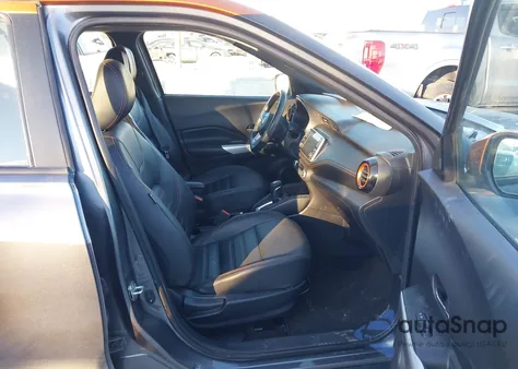 2020 Nissan Kicks Sr Xtronic Cvt z USA, uszkodzony, nr VIN 3N1CP5DV8LL552559